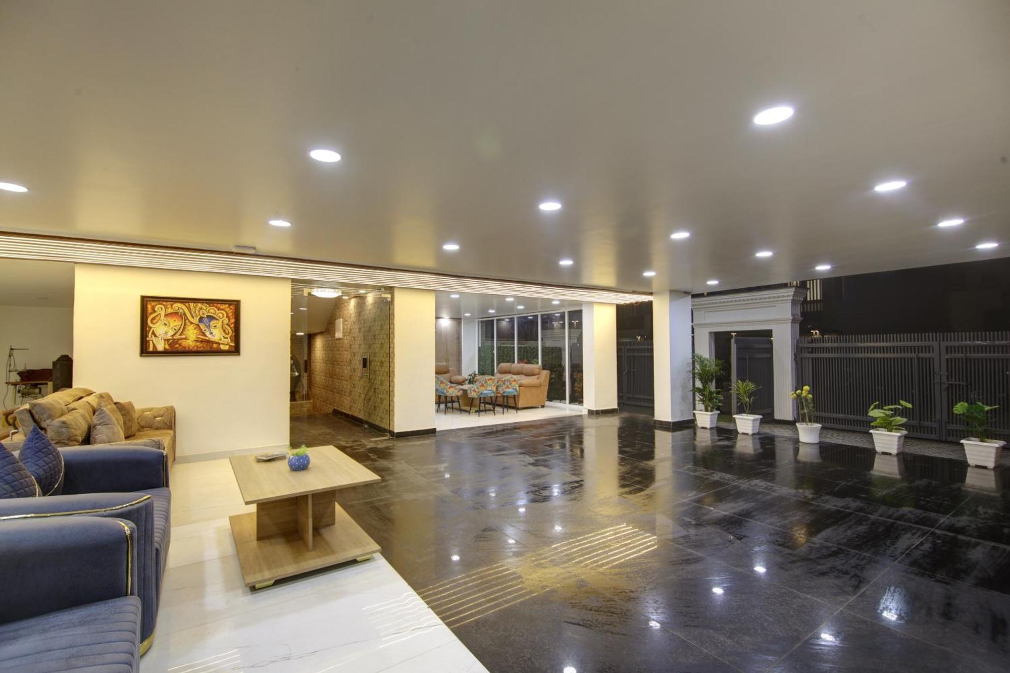 Anandam Club House Aparthotel Гургаон Екстериор снимка