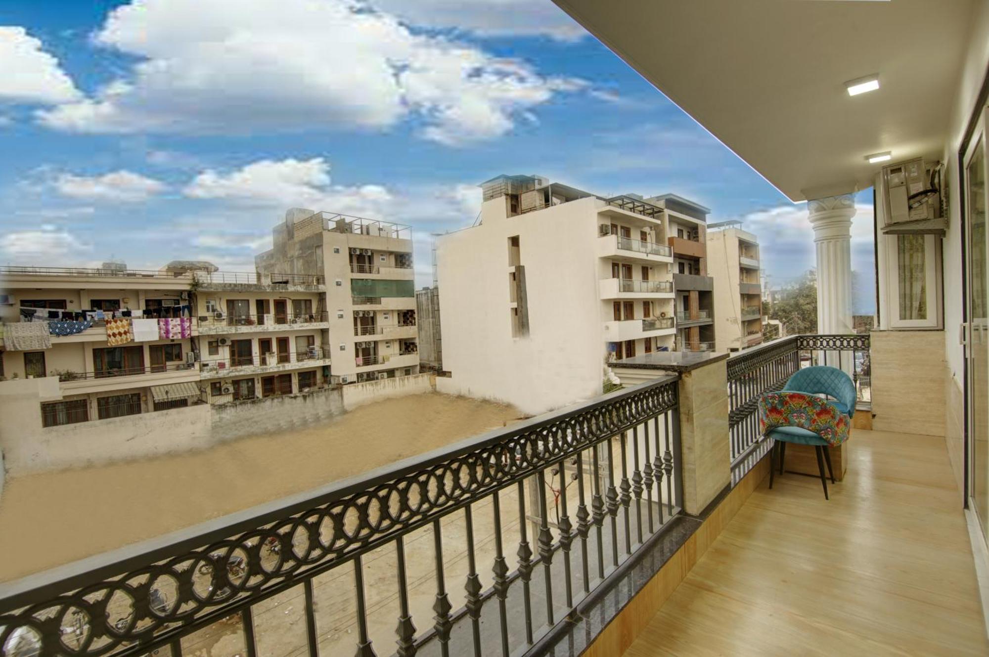 Anandam Club House Aparthotel Гургаон Екстериор снимка