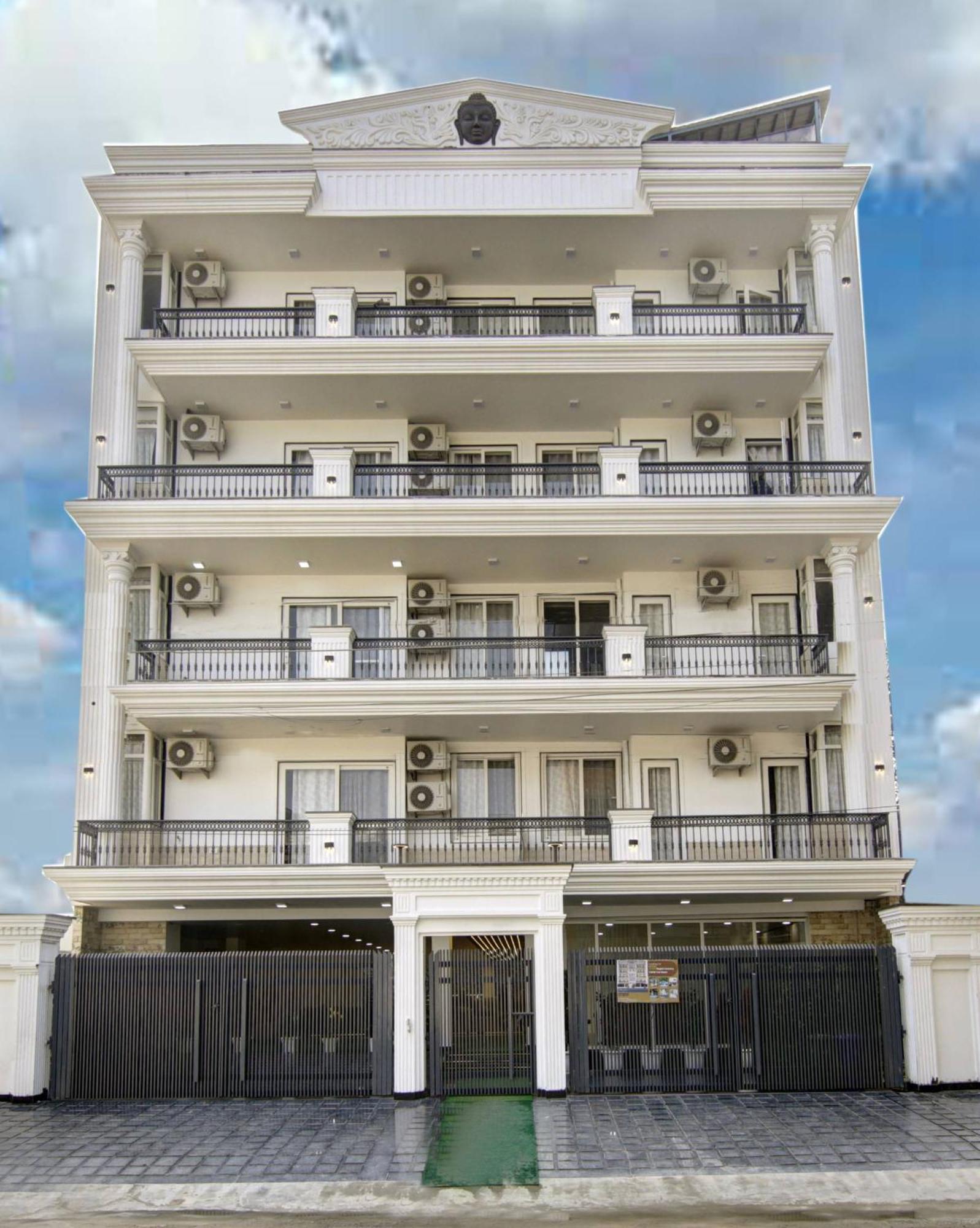 Anandam Club House Aparthotel Гургаон Екстериор снимка